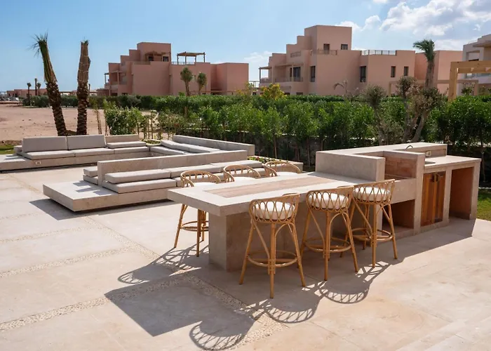 Villa Premium 5br • Heated Pool • Ancient Hill