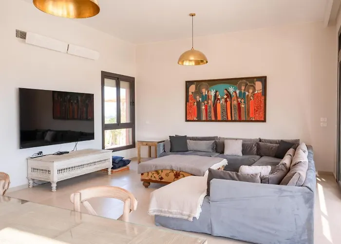 Premium 5br • Heated Pool • Ancient Hill *