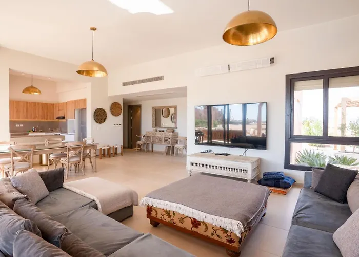 Premium 5br • Heated Pool • Ancient Hill